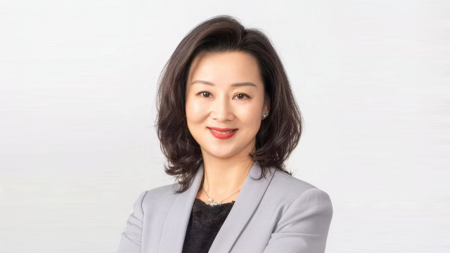 阿森纳左后卫：左脚将马杜埃凯的神奇表现指南