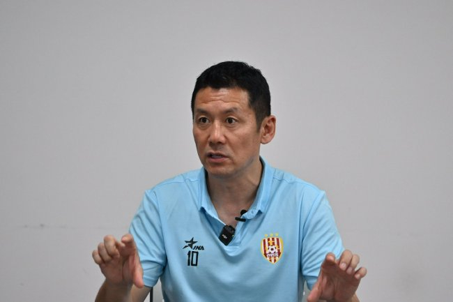 女队首秀，职业联赛惊艳亮相