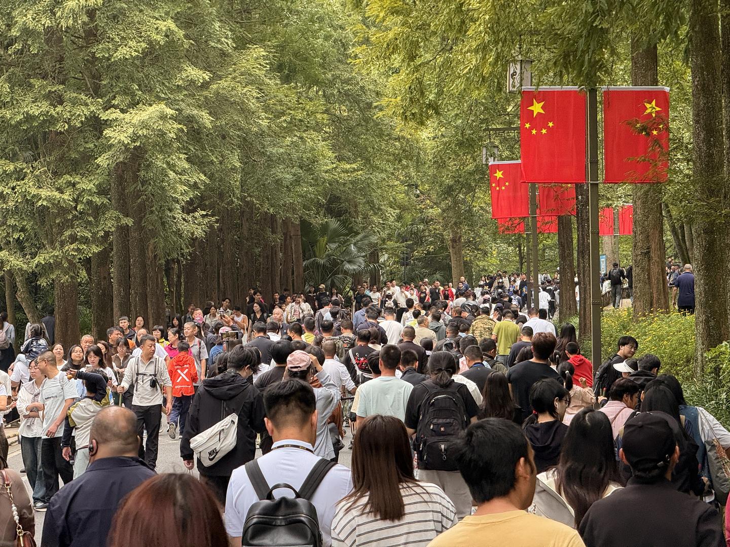 跨界合作新潮流，品牌电竞酒店开业