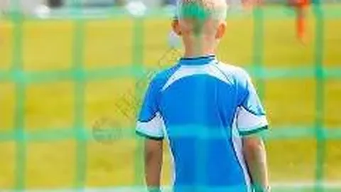 从60万欧元估值到金球奖焦点：拉菲尼的辉煌蜕变