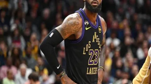 尼科乒乓球败北遭罚藏桌下，亚马尔自豪点赞：看我儿，我的高徒。