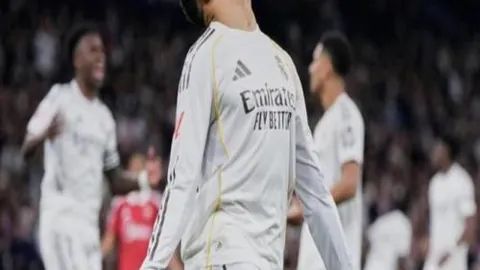 夏季赛场巅峰对决：凯恩&迪亚斯携手领先，哈兰德&福登紧追，进球榜前三璀璨闪耀！